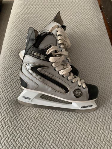 Sher-Wood Hockey Skates Regular Width 10