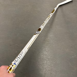Senior No Name Hockey Hockey Stick Right Handed 77 Flex (Used)