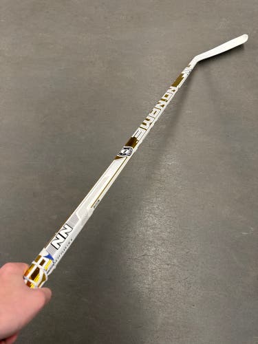 Senior No Name Hockey Hockey Stick Right Handed 77 Flex (Used)