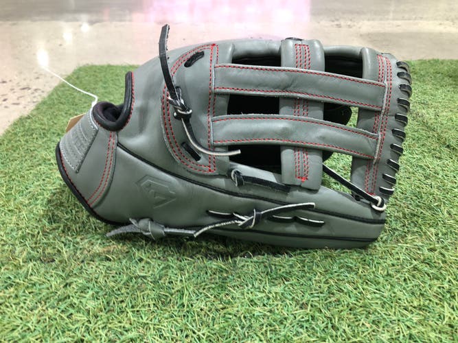 GemGloves GEM009-14 RH Outfield Softball Glove 14" (Used)