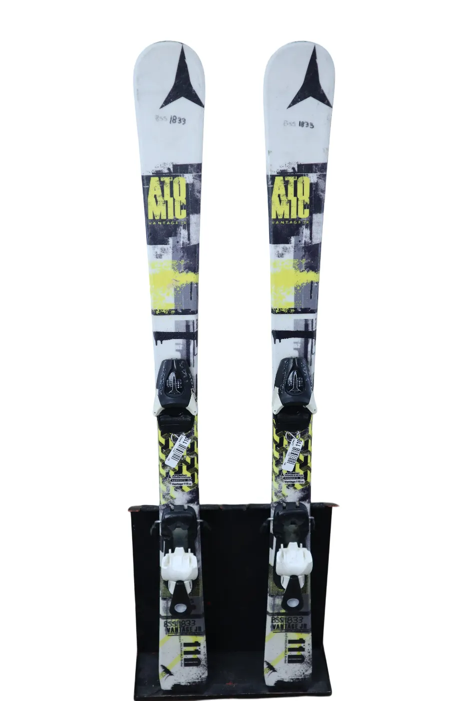 USED 2022 Atomic Vantage 90 Ti Skis w/ Warden 11 Bindings - 161cm