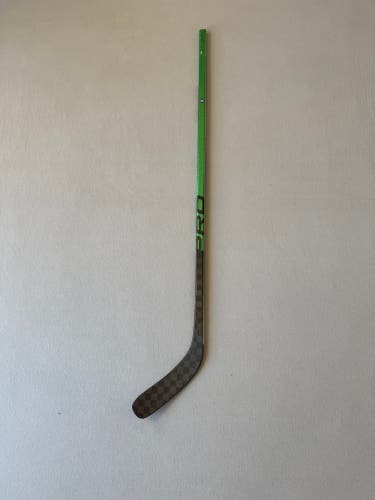 Used 60 Flex P88 Intermediate Pro Blackout Right Hand Pro Stock Hockey Stick