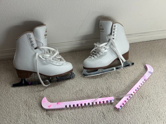 Jackson Ultima Mystique Figure Skates