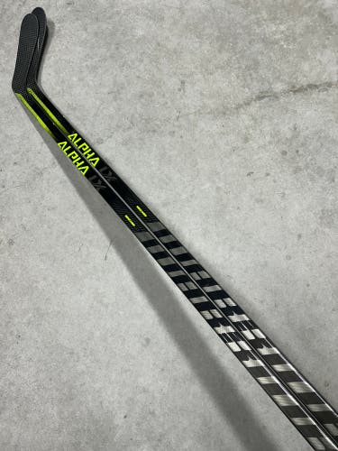 2 PACK 85 Flex P28 Senior Warrior Alpha LX20 Right Hand Hockey Stick Pro Stock (New)