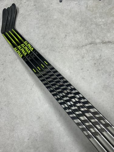 4 PACK 85 Flex P28 Senior Warrior Alpha LX20 Right Hand Hockey Stick Pro Stock (New)