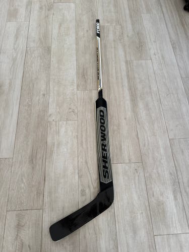 NEW Sher-Wood FC800 Full Right Hockey Goalie Stick