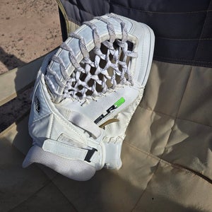 Used Senior Vaughn SLR3 Pro Carbon Goalie Glove