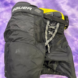 Black Youth Large Bauer Supreme Mach Hockey Pants (Used)