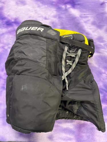 Black Youth Large Bauer Supreme Mach Hockey Pants (Used)