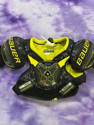 Large Youth Bauer Supreme Mach Shoulder Pads (Used)