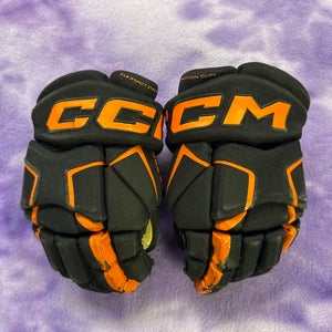 Black Junior CCM Tacks AS-580 Gloves 11" (Used)