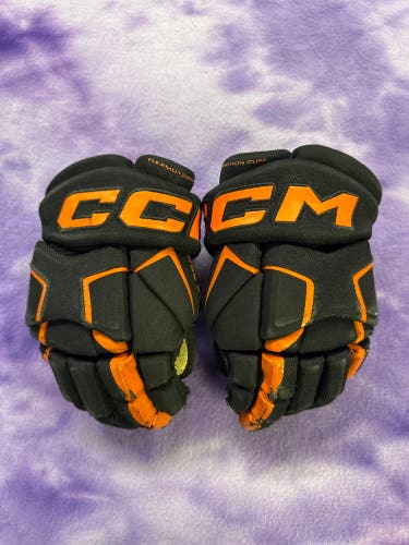 Black Junior CCM Tacks AS-580 Gloves 11" (Used)