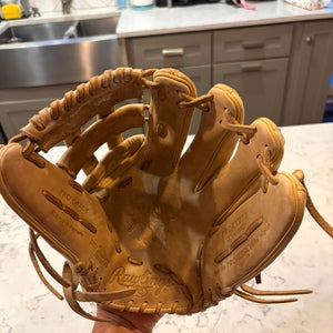 Rawlings Heart of the Hide RH Outfield Baseball Glove 12.25" (Used)