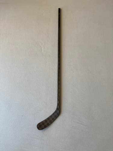 Used 80 Flex W03 Senior Warrior Novium Pro Blackout Right Hand Hockey Stick