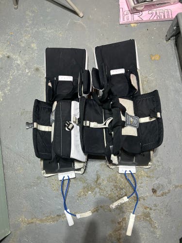 31" 2024 Brian's NetZero 3 Goalie Leg Pads (Used)