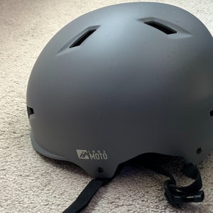 Innamoto Skateboard Helmet for Adults size Medium