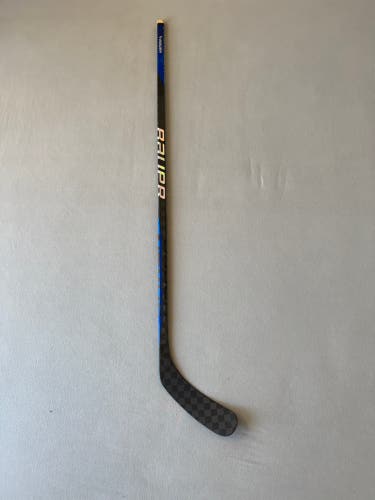 Like New 77 Flex P92M Senior Bauer Vapor 1X Lite ADV (Blue Sync Dress) LH Pro Stock Hockey Stick