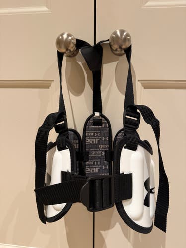 Youth Small Under Armour Rib Pad (Used)