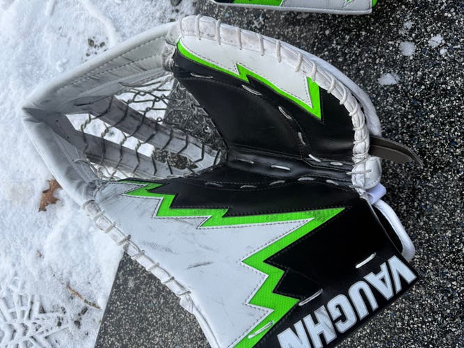 2025 Vaughn V10 Pro Carbon Regular Pro Stock (Used)