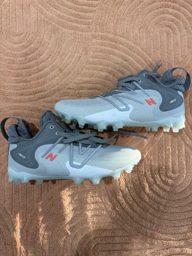 New Balance Freeze 4.0 Cleats | Men's 8 (Used)