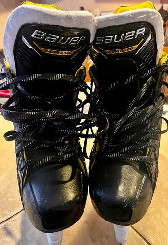 2022 Bauer Supreme M4 Hockey Skates Wide Width 7.5 (Used)