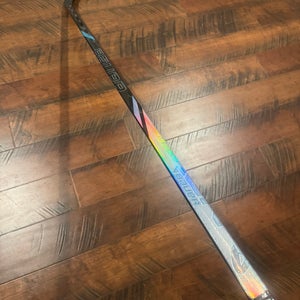 Senior Bauer Nexus Tracer Right Handed Hockey Stick P28 87 Flex (New)