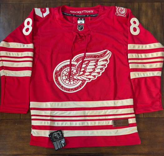 Detroit Red Wings Patrick Kane #88 100 Year Centennial Jersey Adult Small (46)