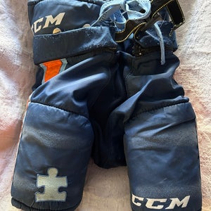 Youth Large CCM Hockey Pants (Used)