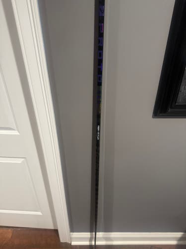 Senior Bauer Proto-R Right Handed Hockey Stick P28M 87 Flex (New)