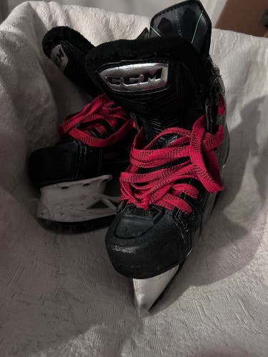 CCM Ribcor Platinum Hockey Skates Regular Width Size 1.5 (Used)