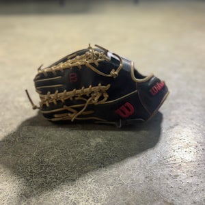 Wilson A2000 LH Outfield Baseball Glove 12.75" (Used)