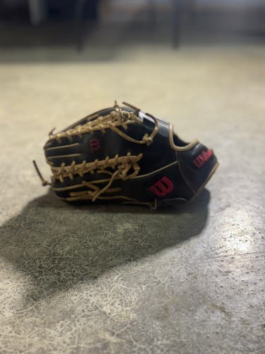Wilson A2000 LH Outfield Baseball Glove 12.75" (Used)