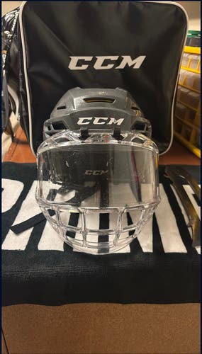 Youth Small CCM Tacks 310 Helmet (Used)