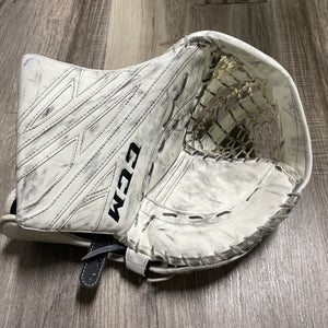 CCM EFlex 4.9 Intermediate regular catch glove