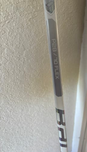 Senior Bauer Proto-R Right Handed Hockey Stick P28 70 Flex (Used)