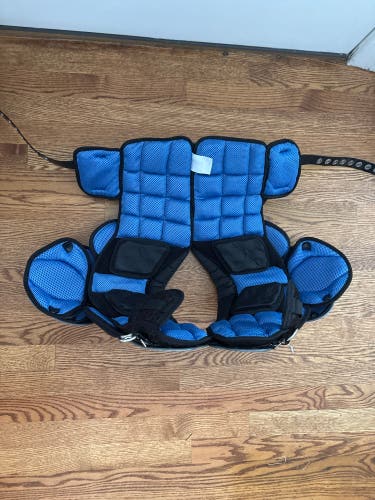 Small Adult Schutt XV FLEX Shoulder Pads (Used)
