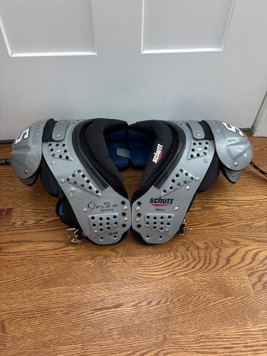 Small Adult Schutt XV FLEX Shoulder Pads (Used)