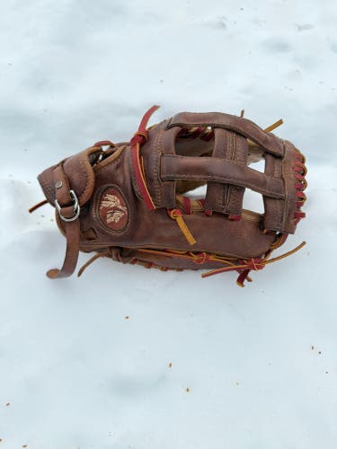 Nokona PL1250 RH First Base Mitt 12.5" (Used)