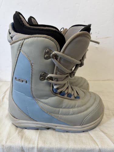 Junior Size 5 Burton ION Grom Snowboard Boots