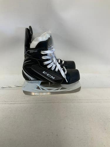 Used CCM TACKS 9040 Junior Hockey Skate Junior 01 11823-S000037049