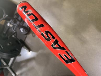 Used Easton TYPHOON BB/SB USA 2 1/4 Bat 28" 11605-S000208811