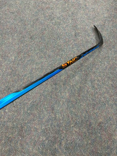 Bauer Nexus Sync Hockey Stick | RH P28 Senior 87 Flex