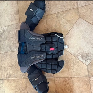 Small 2020 Bauer Elite Goalie Chest Protector (Used)