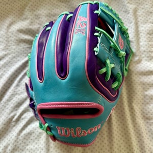 2025 Wilson A2K 1720 11.5" Glove of the Month October GOTM WBW104220115 Baseball Glove 11.5" (New)
