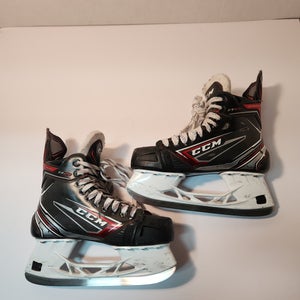 CCM JetSpeed FT470 Hockey Skates Regular Width Size 6 (Used)