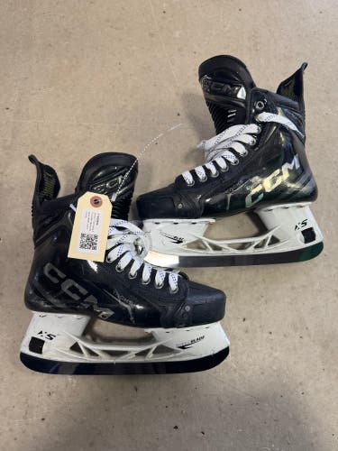 Senior CCM Tacks XF Hockey Skates Regular Width Size 6 (Used)