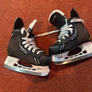 Bauer  Supreme One.4 Youth Hockey Skates mint condition