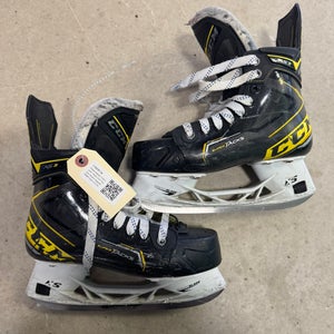 Intermediate CCM Super Tacks AS3 Hockey Skates | Size 4.5 Regular Width