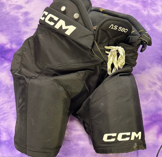 Black Senior Medium CCM Tacks AS 580 Hockey Pants (Used)