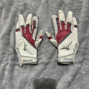 White Youth Large Mizuno Batting Gloves (Used)